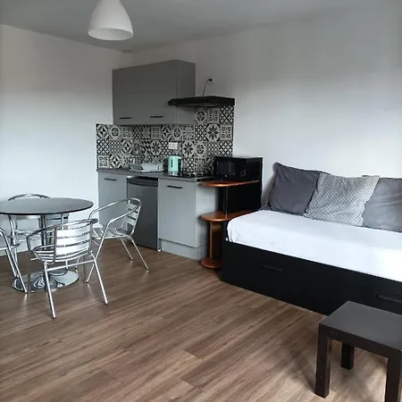 Studio, Balcon, Vue, Lit Linge Size * Meze